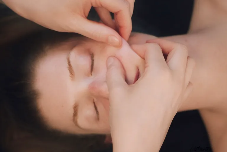 Massage facial japonais Kobido par Marion de l'Envol des Sens - Masseuse en Drôme 26 Montélimar